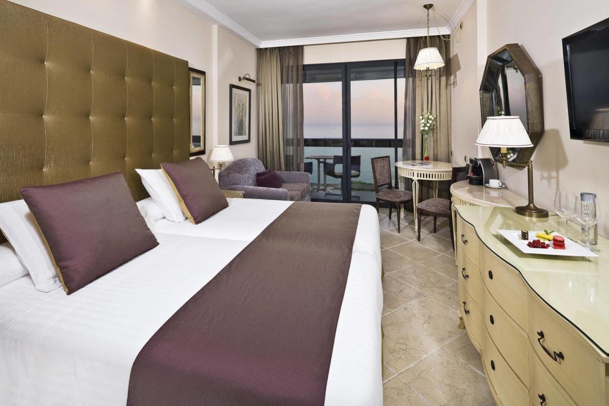 Hotel Gran Melia Don Pepe