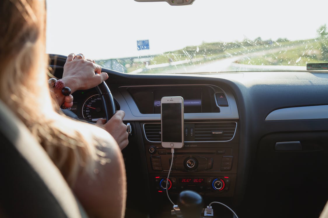 Como funciona el seguro de autos para mujeres